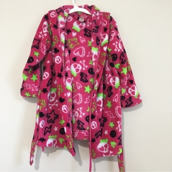 SO little girls pink hooded belted robes - Picture 2 of 12